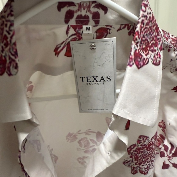 Floral Silk Blouse as seen oWith Love Meghan S2 Chrissy Teigen - Picture 3 of 3